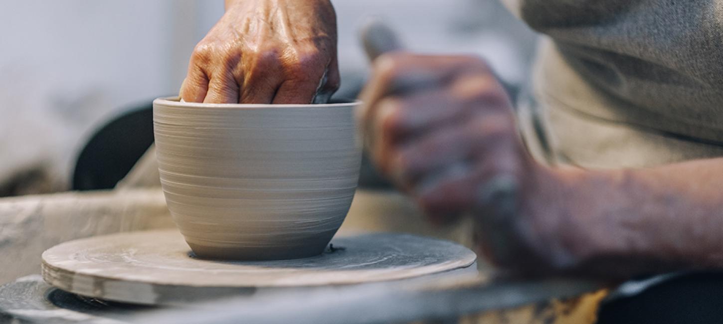 Kunsthåndværker keramiker